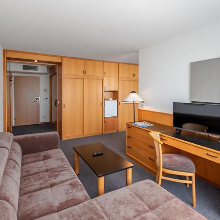 Hotel Club Тихани Екстериор снимка