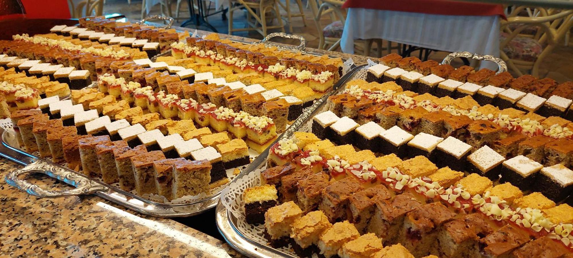 Hotel Club Тихани Екстериор снимка