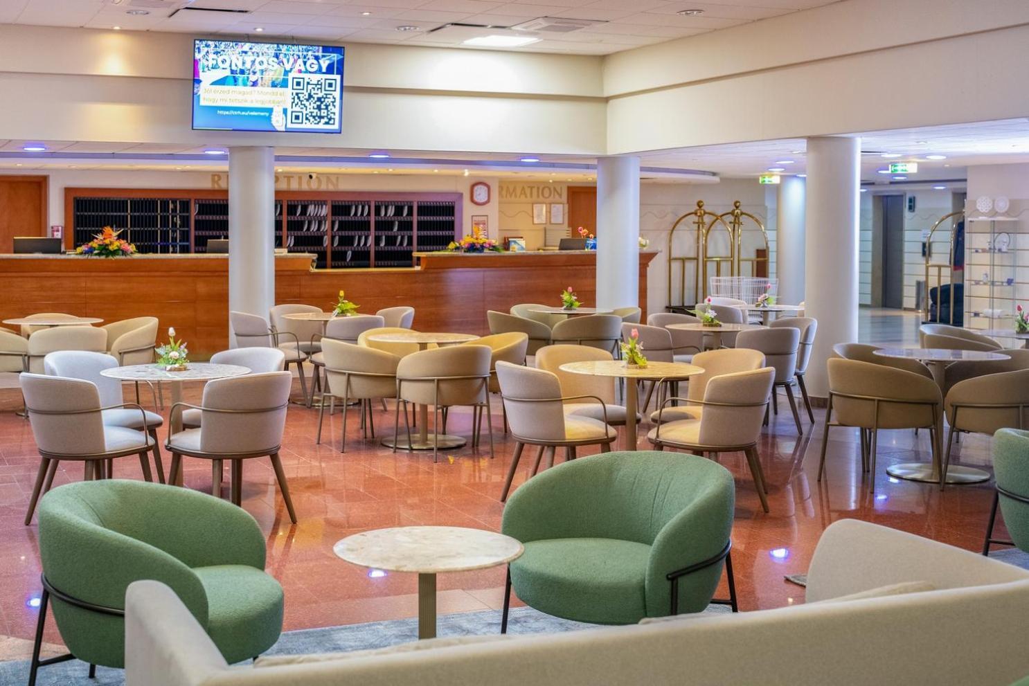 Hotel Club Тихани Екстериор снимка